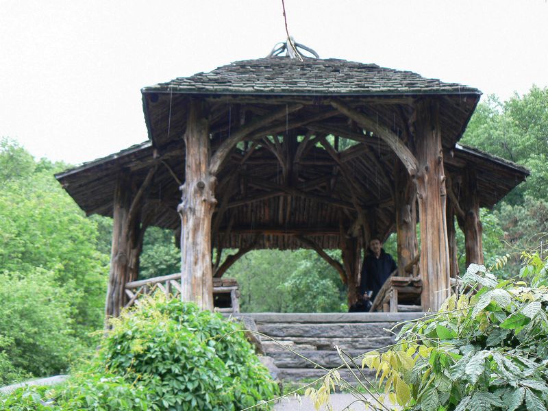Central Park et autour: The Rustic Cop Cot 2